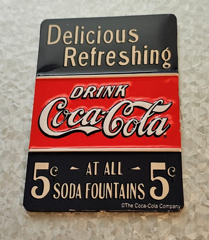 drink coca cola